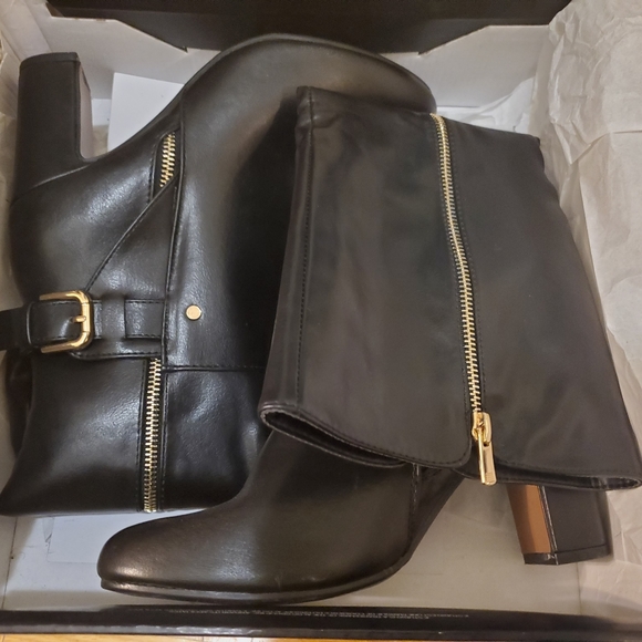 Boots - Picture 2 of 4